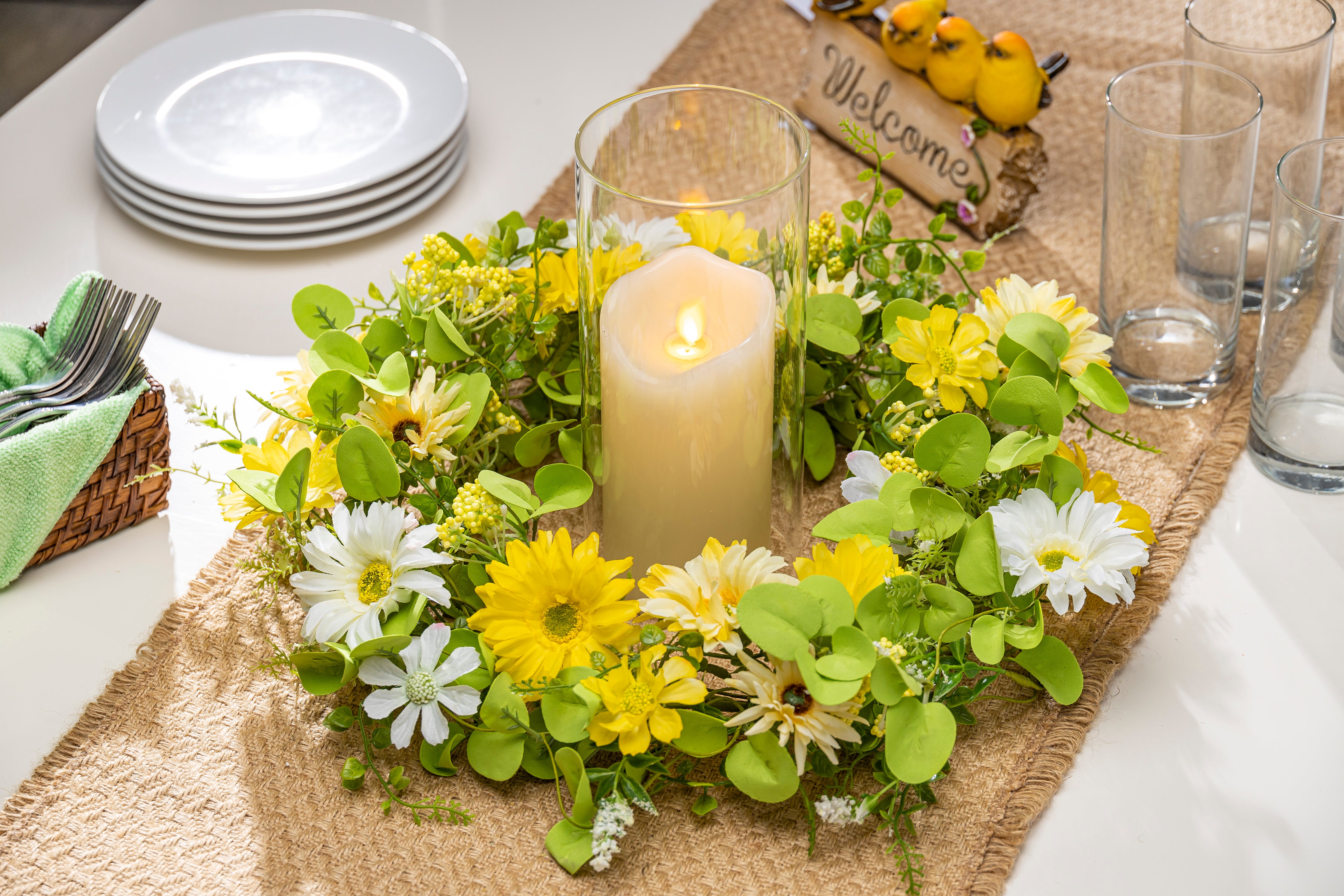 20 in. Floral Daisy Wreath